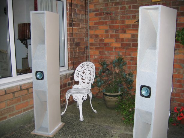 double horn speaker